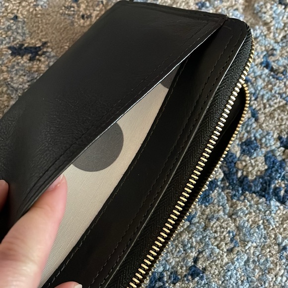 NWOT Kate Spade black leather zip around wallet, polka dot interior - Picture 8 of 8